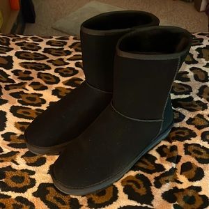 Jonsen (Ugg Type) Boots. Black. Size 11
